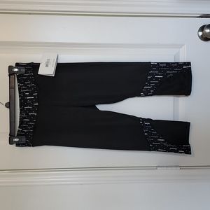 Small Black Athletic Cropped Leggings